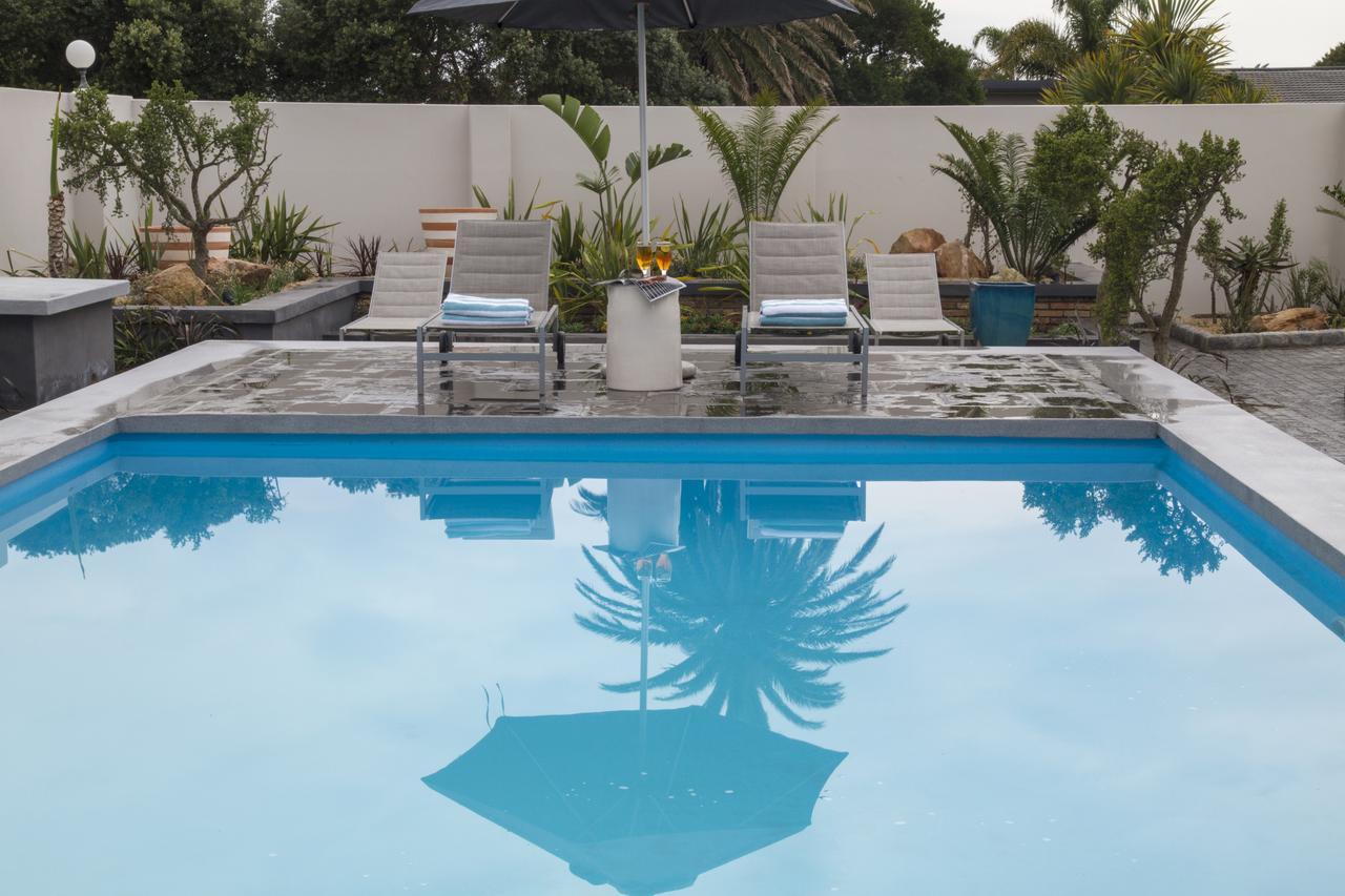 Ocean Bay Guesthouse Port Elizabeth Exterior photo